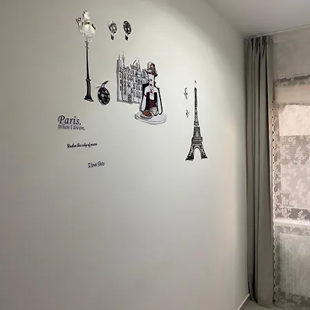 Apartment Maison Florie Bucharest
